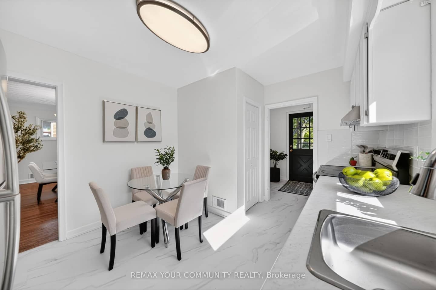 42 Beacon Road, Toronto, ON M1P 1G7