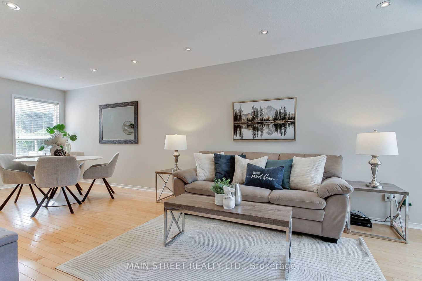 70 Dunsmore Crescent, Richmond Hill, ON L4C 0C5