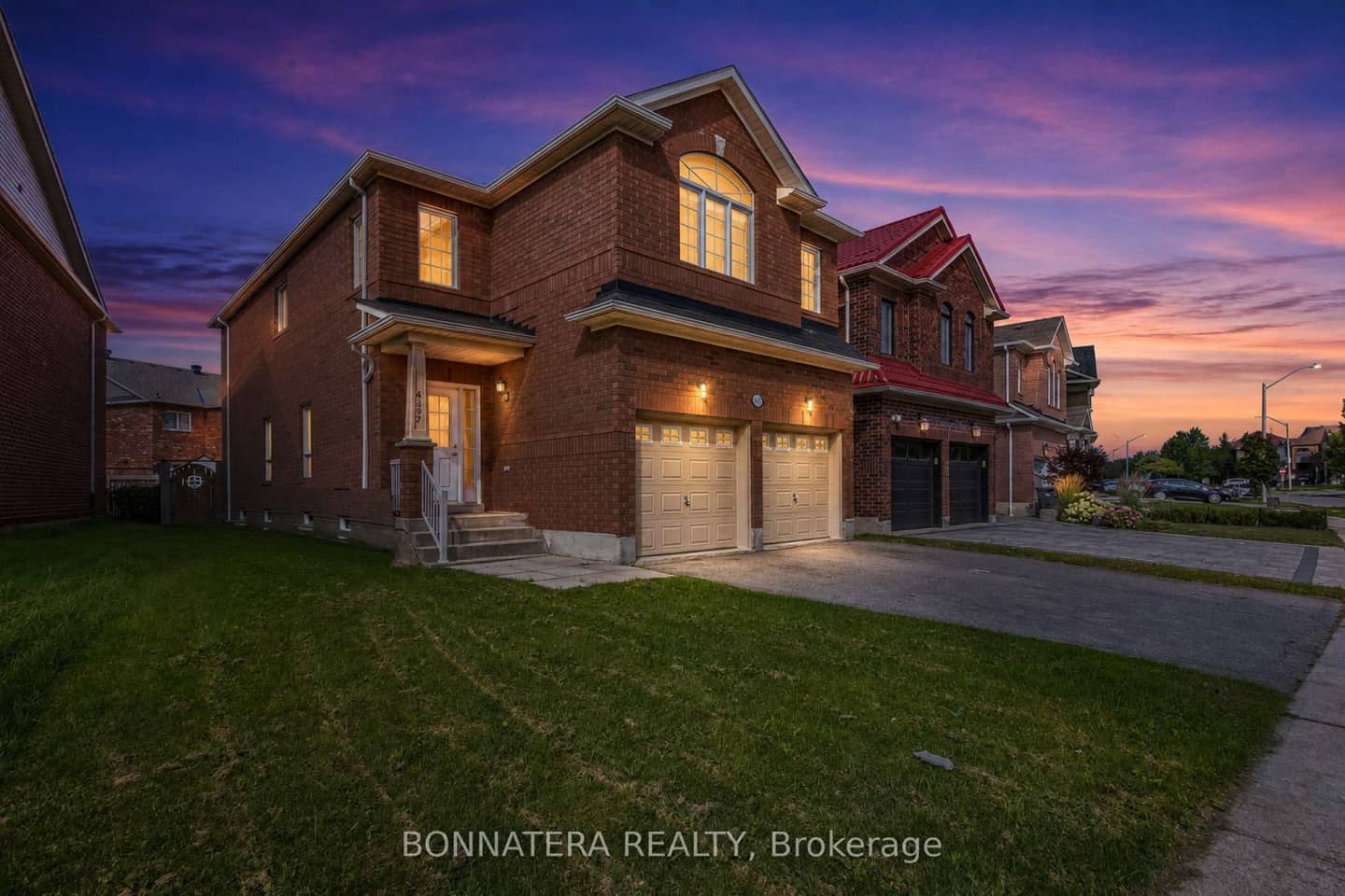 4297 Guildwood Way, Mississauga, ON L5R 0A7