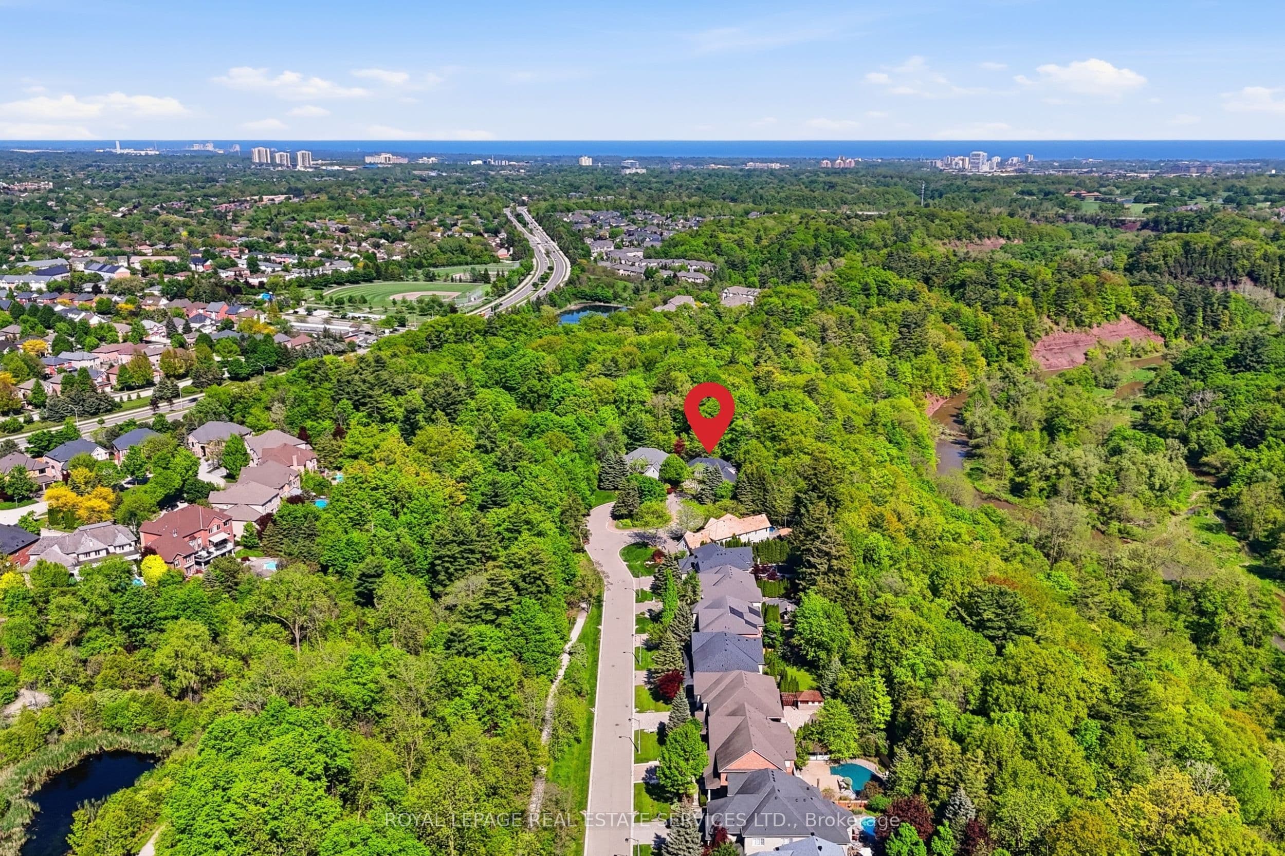 1227 Riverbank Way, Oakville, ON L6H 6X4