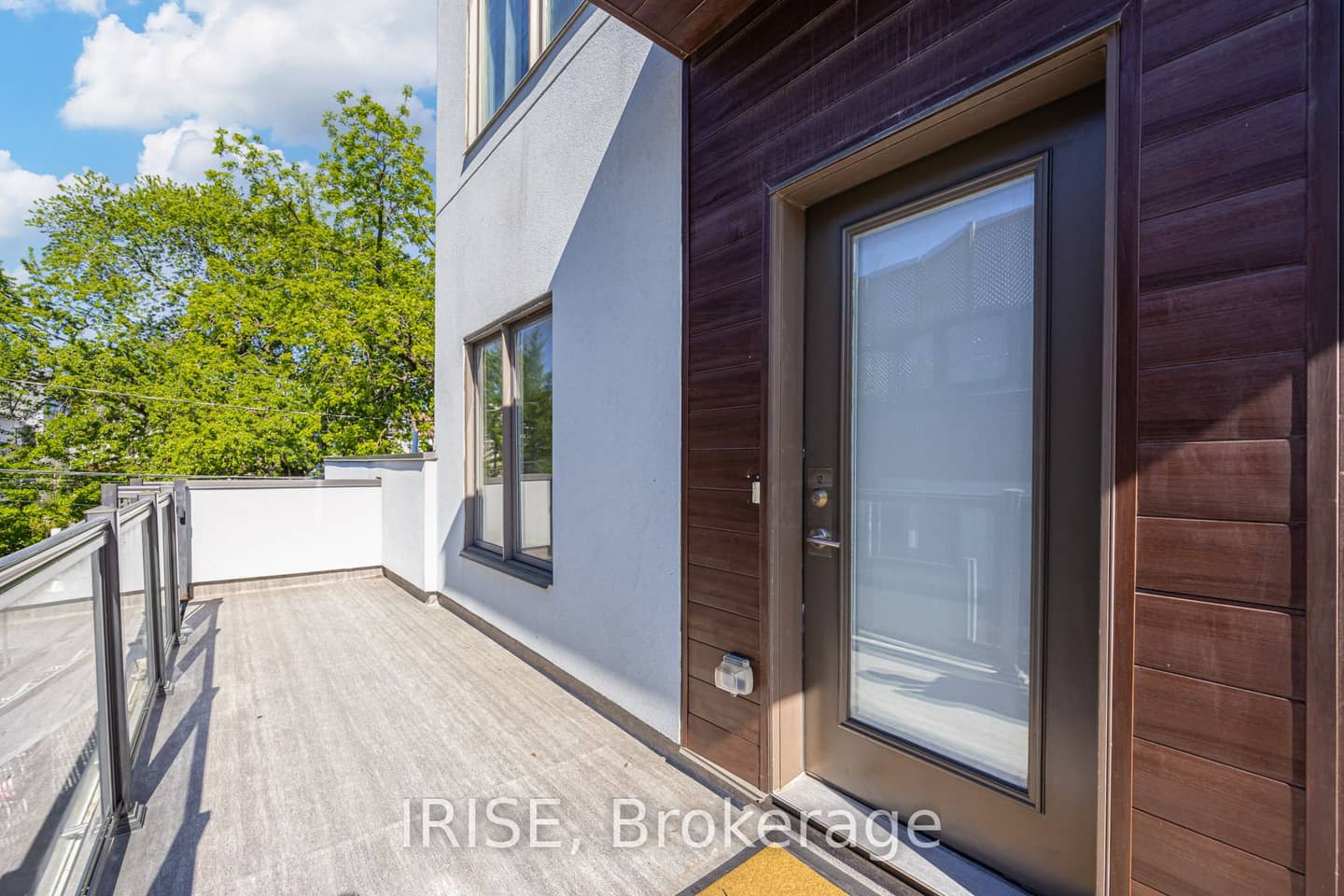 169 Jones Avenue 12, Toronto, ON M4M 3A2