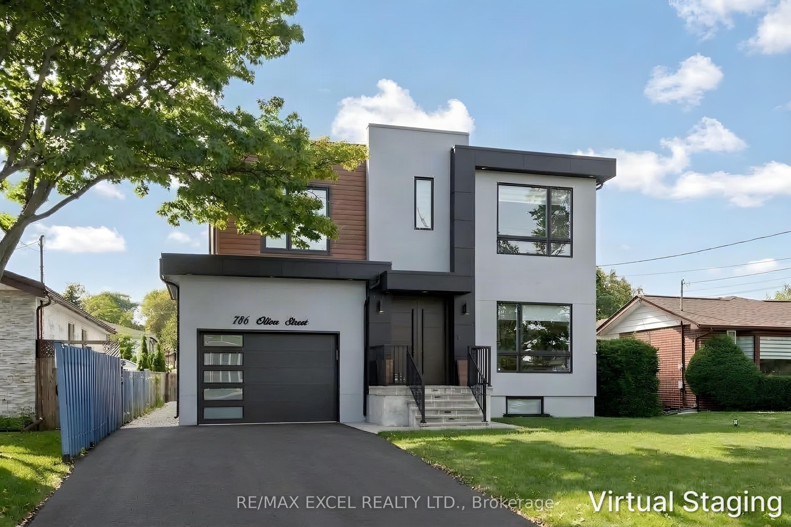 786 Oliva Street, Pickering, ON L1W 2V8
