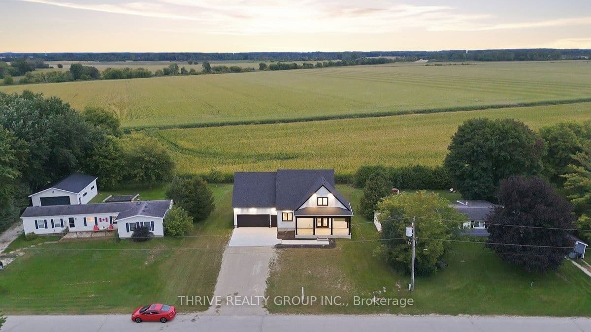 9887 Eric Street, Lambton Shores, ON N0M 2N0