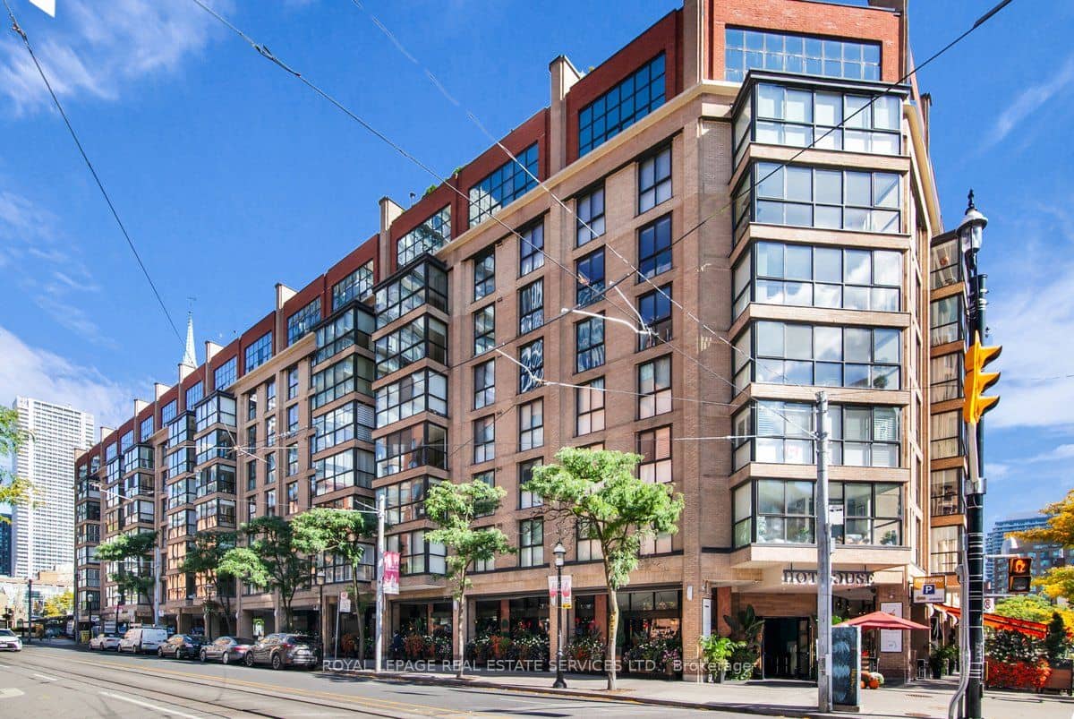 35 Church Street 714, Toronto, ON M5E 1T3