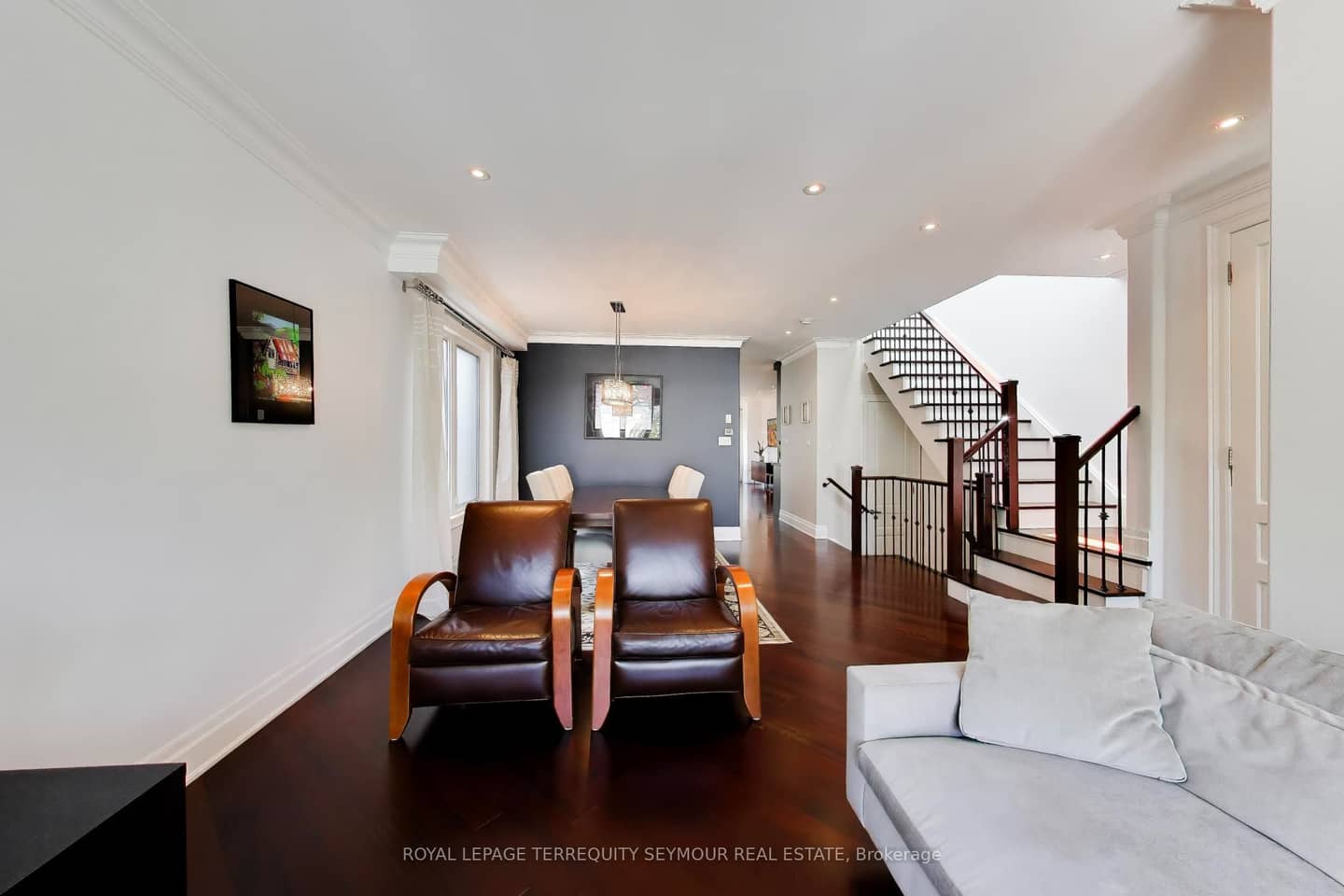 459 Soudan Avenue, Toronto, ON M4S 1X1
