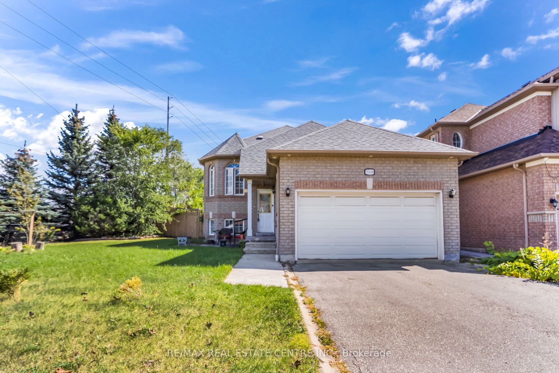 7349 Zinnia Place, Mississauga, ON L5W 1K6