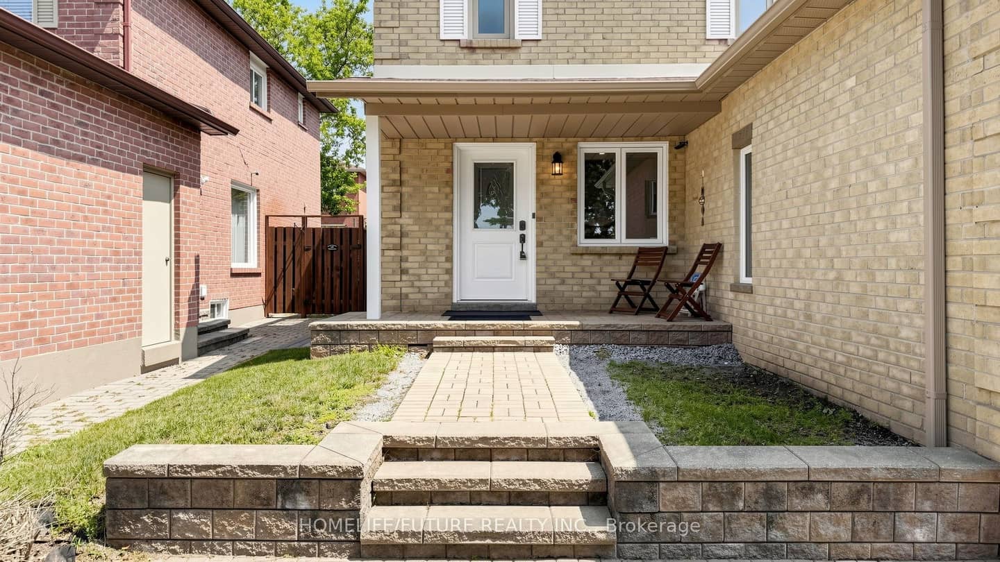 168 Large Crescent, Ajax, ON L1T 2S4
