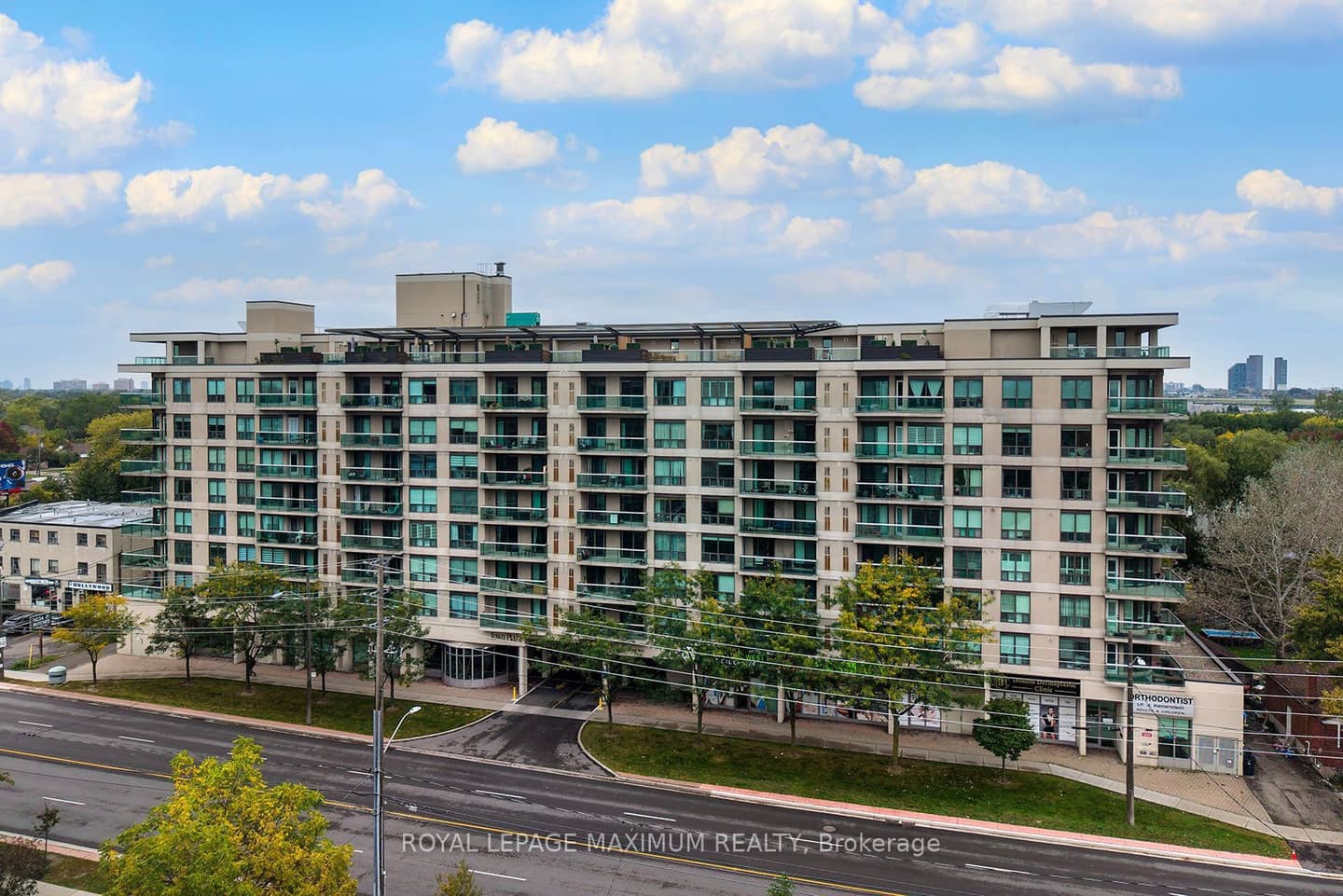 935 Sheppard Avenue W 505, Toronto, ON M3H 2T7