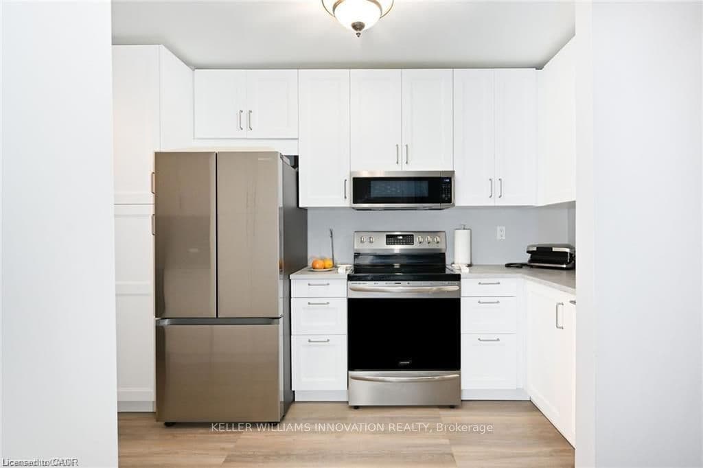 8 Buss Court, Thorold, ON L2V 5B1
