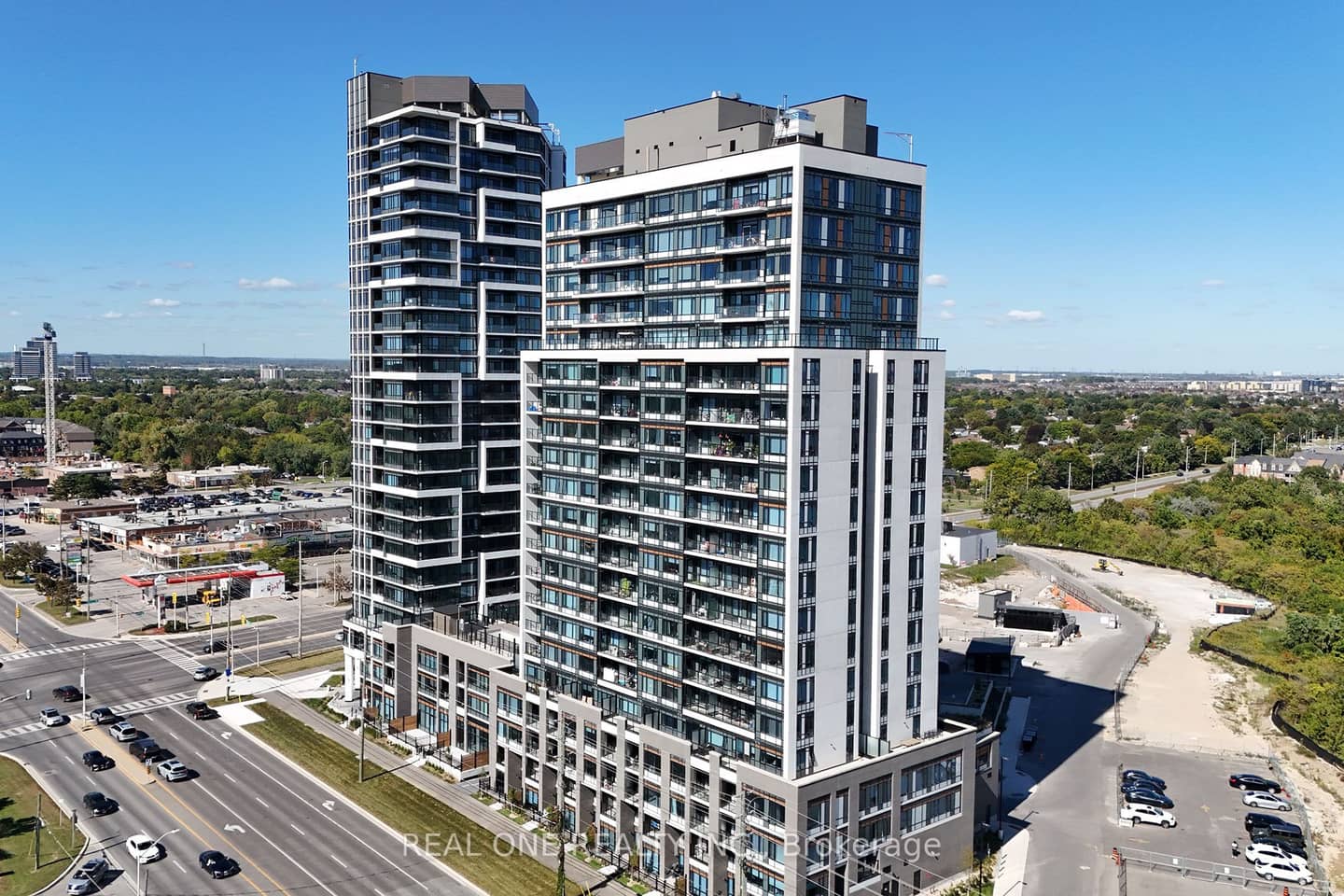 8010 Derry Road 801, Milton, ON L9T 9N3