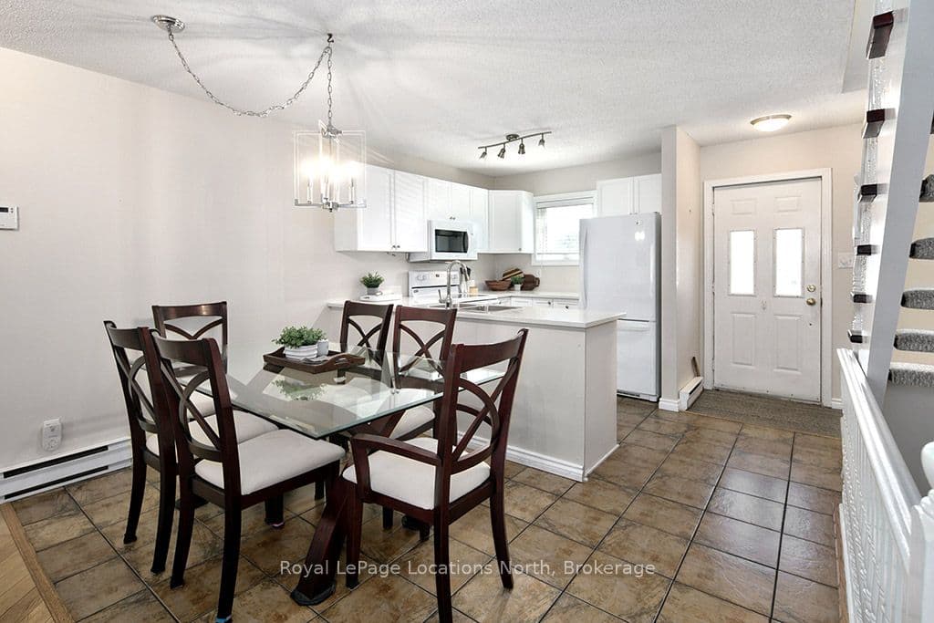 100 Alice Street W 52, Blue Mountains, ON N0H 2P0