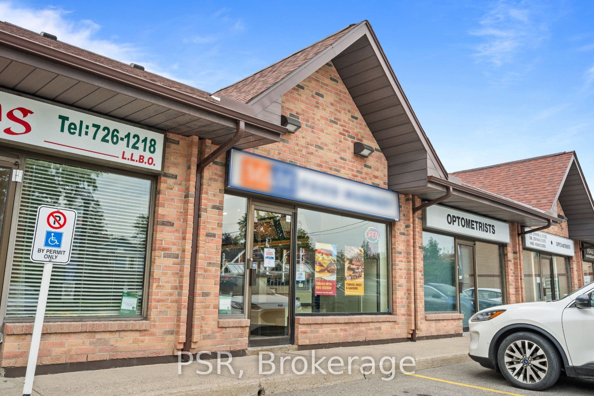 15005 Yonge Street, Aurora, ON L4G 1M5