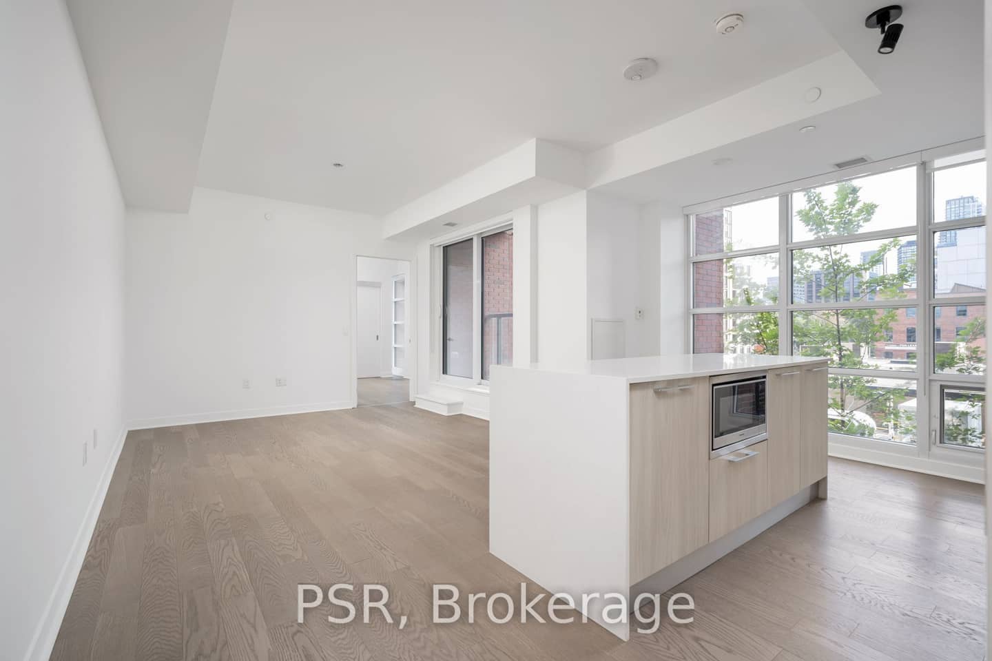 501 Adelaide Street W 401, Toronto, ON M5V 1T4