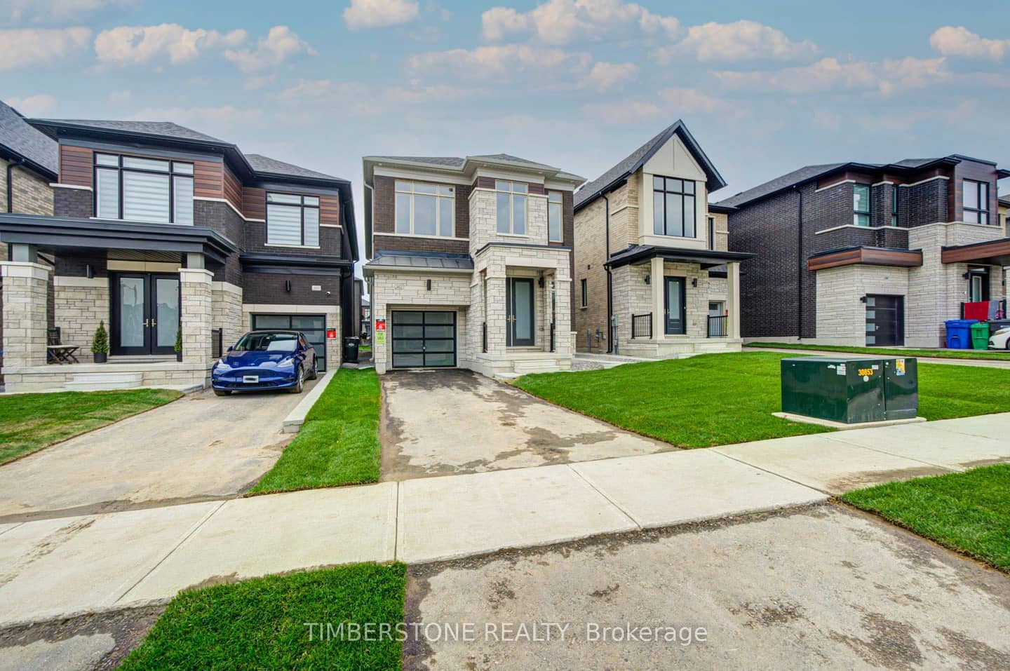 162 Thorndale Road, Brampton, ON L6P 4R8