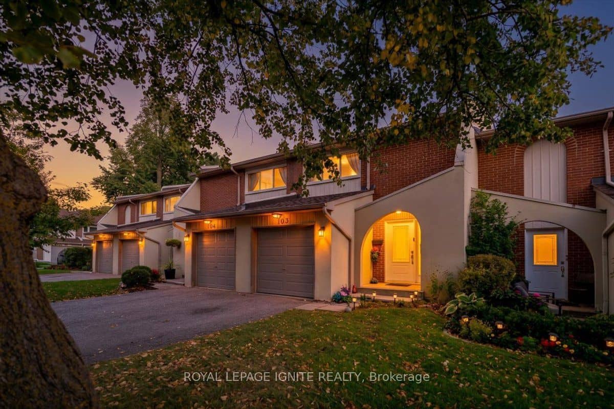 1180 Mississauga Valley Boulevard #103, Mississauga, ON L5A 3M9
