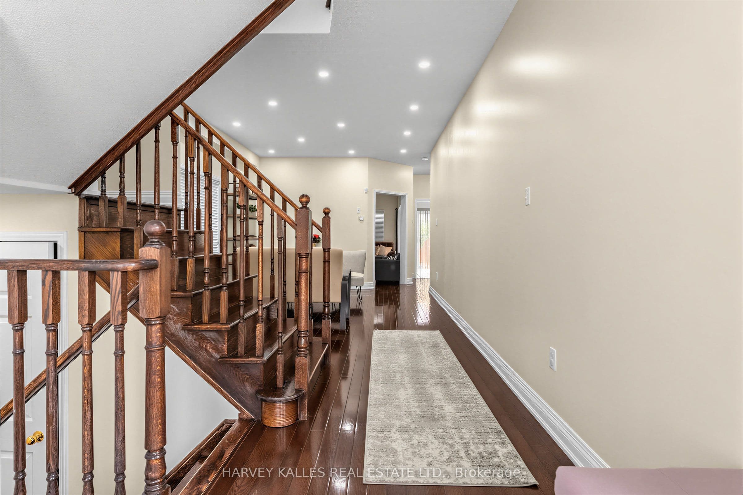 12 Tidewater Road, Brampton, ON L6P 2M5
