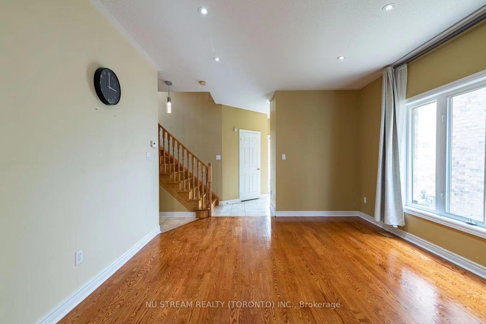 5139 Oscar Peterson Boulevard, Mississauga, ON L5M 7W4