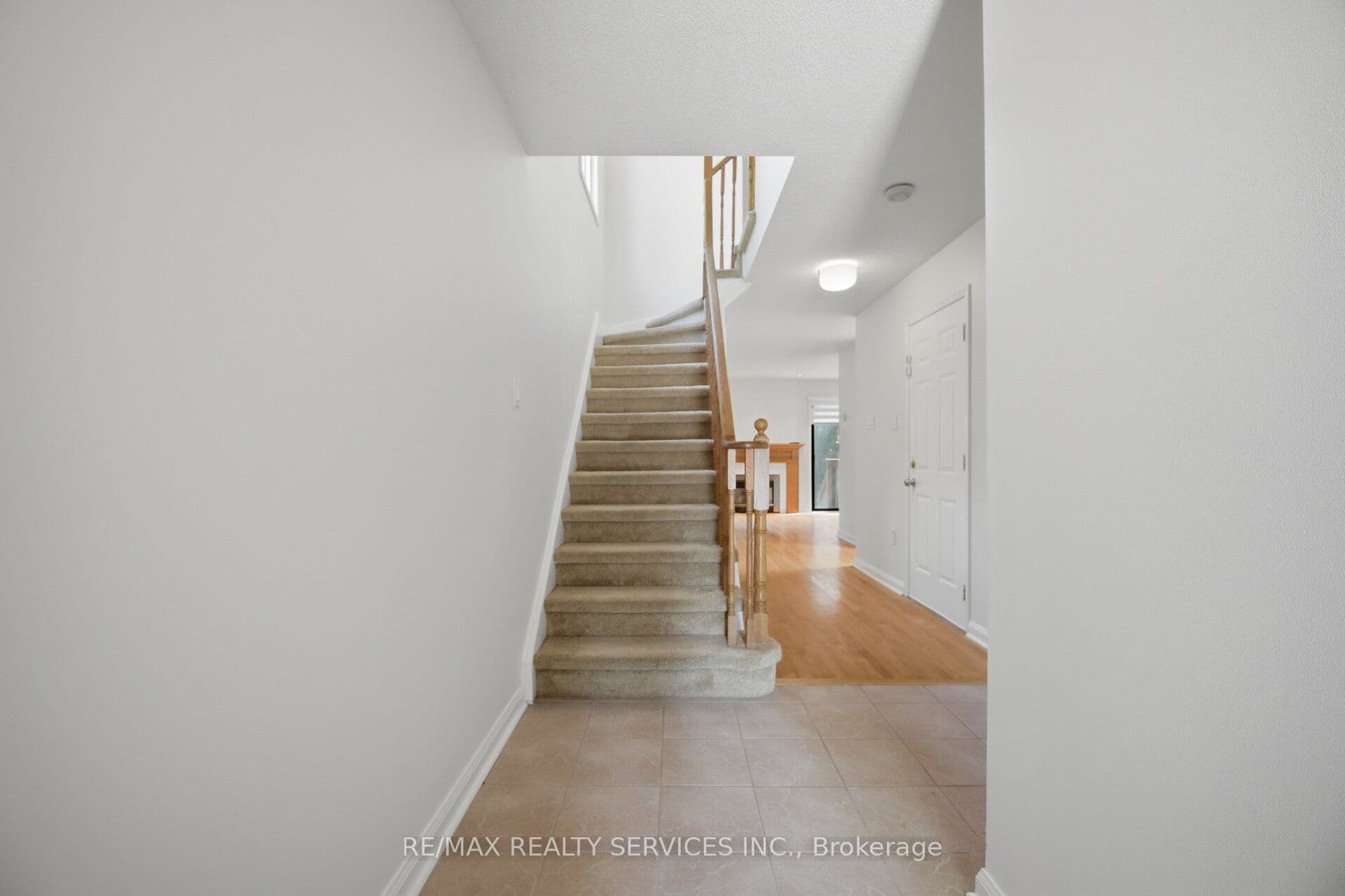 3100 Fifth Line W 49, Mississauga, ON L5L 5V5