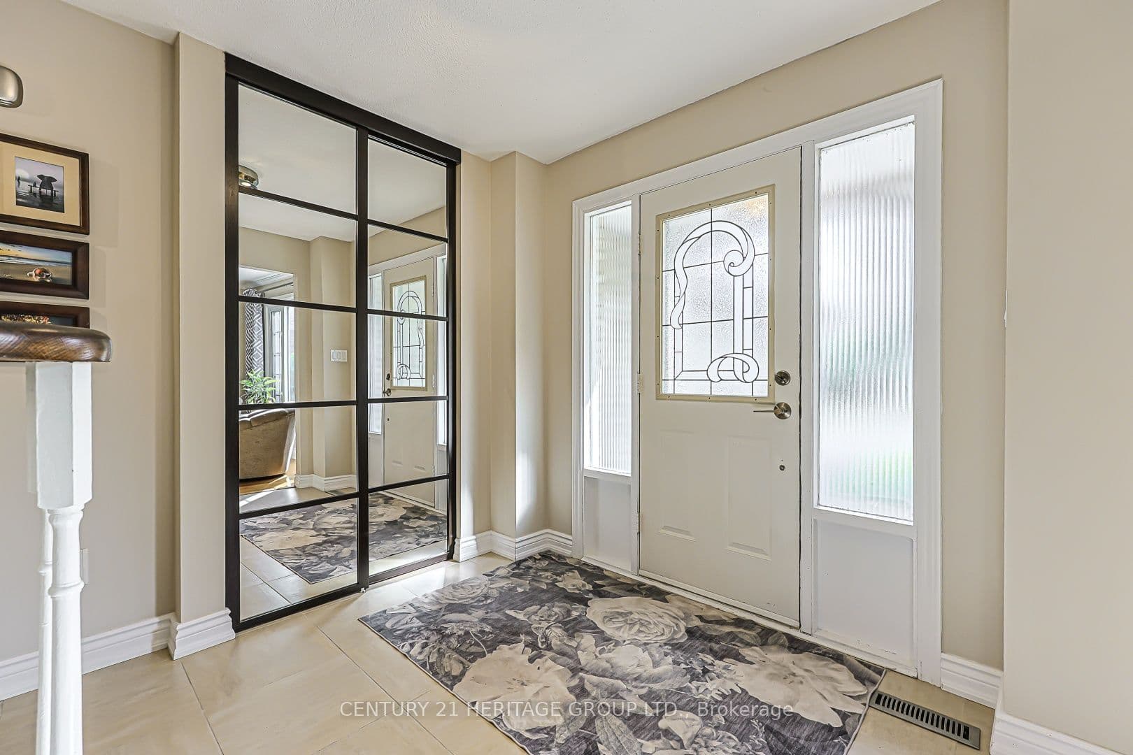 66 Howlett Avenue, Newmarket, ON L3Y 5S5