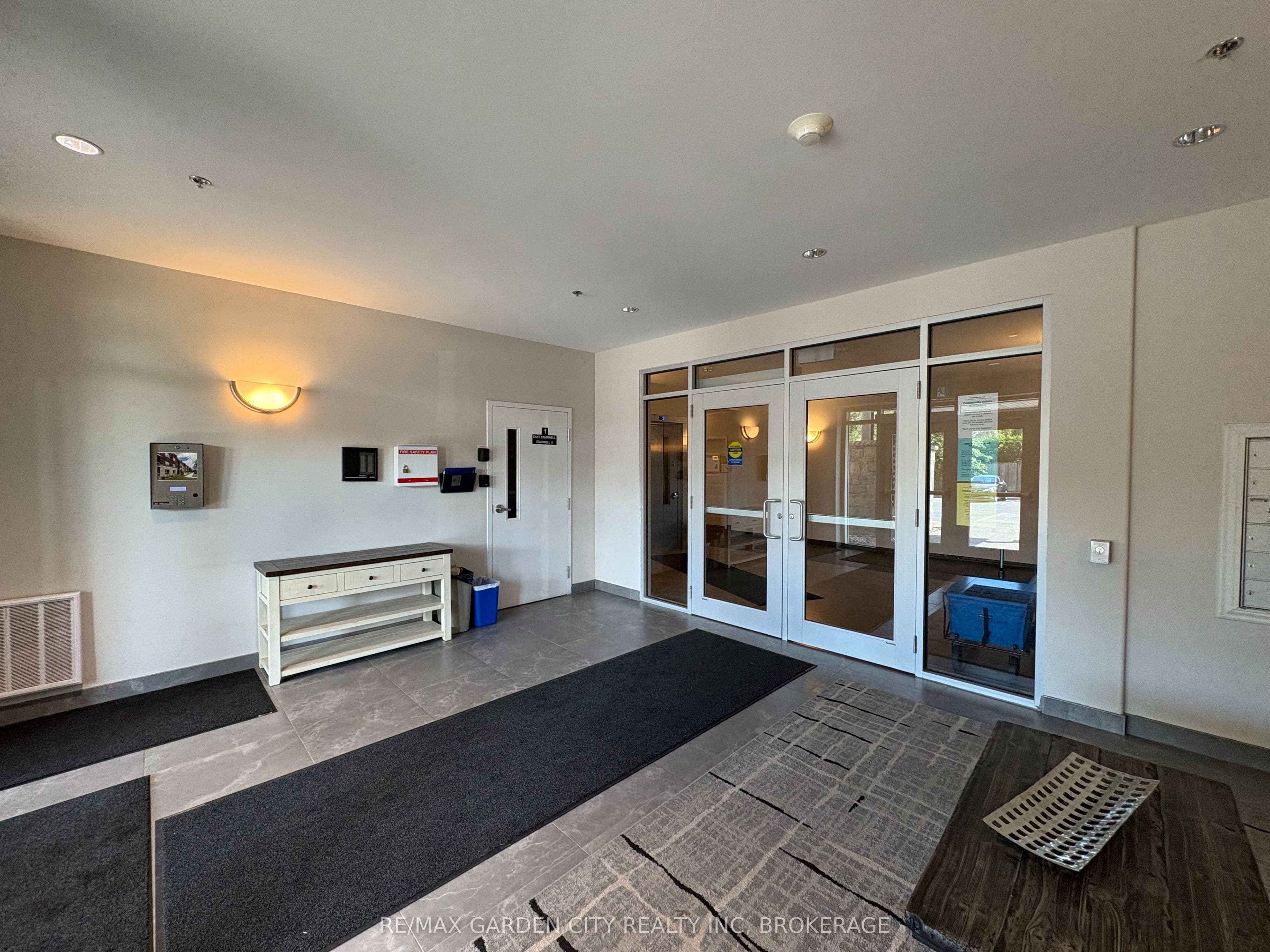529 South Pelham Road 304, Welland, ON L3C 0H7