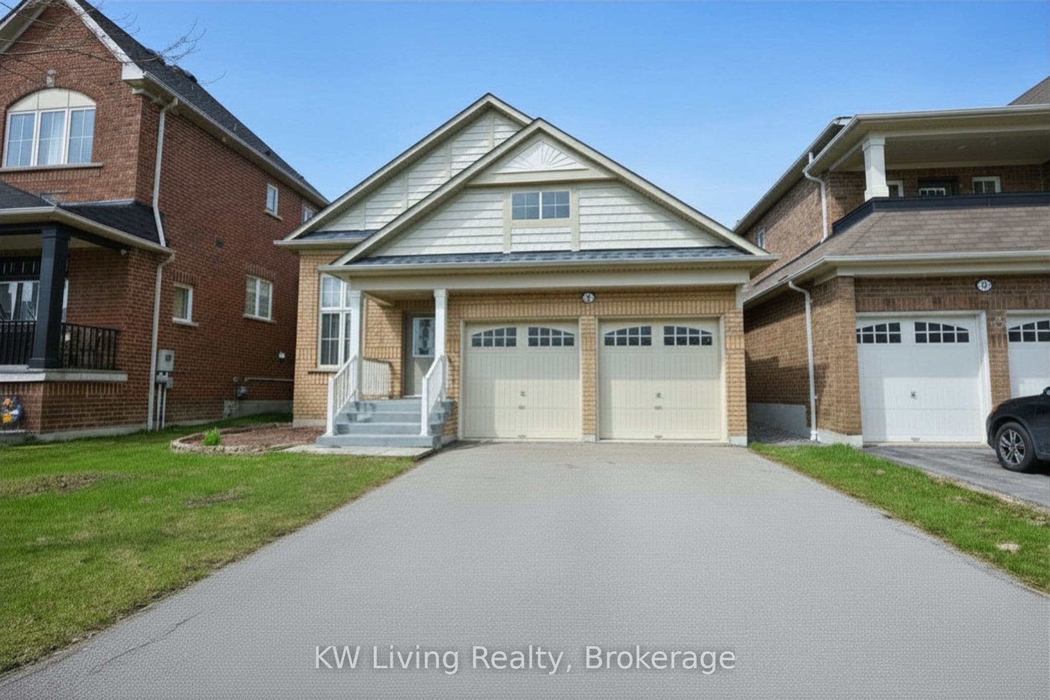 44 Galea Drive, Ajax, ON L1Z 0J7