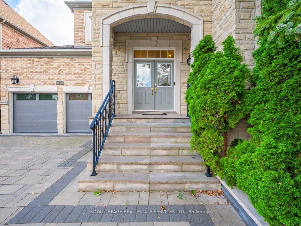 11 Beauvista Circuit, Vaughan, ON L4H 3G6