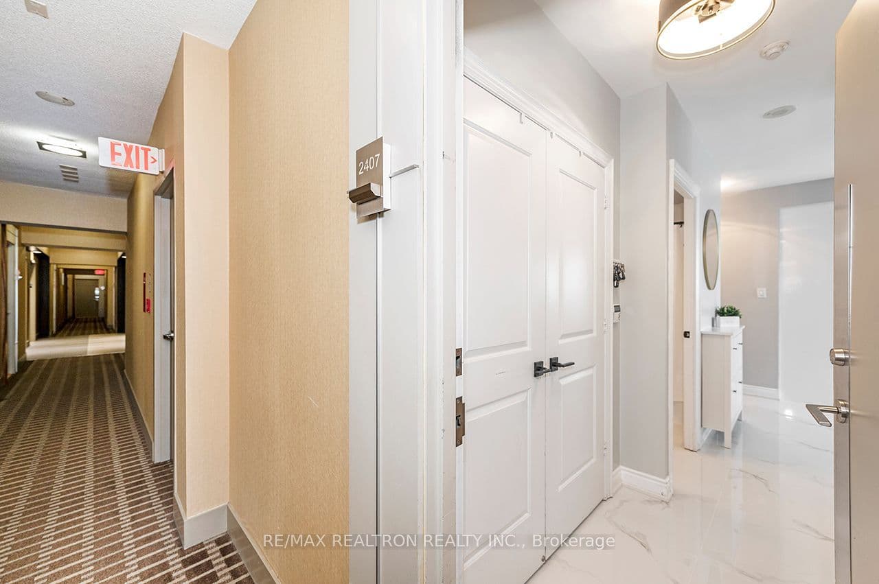 16 Brookers Lane 2407, Toronto, ON M8V 0A5