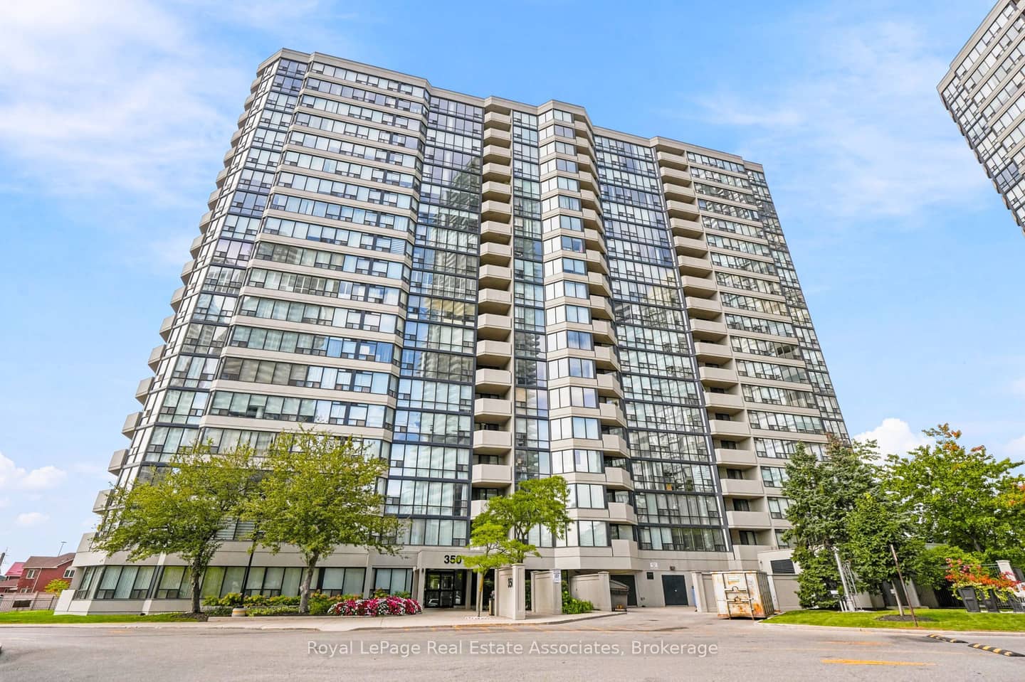 350 Rathburn Road W 808, Mississauga, ON L5B 3Y2