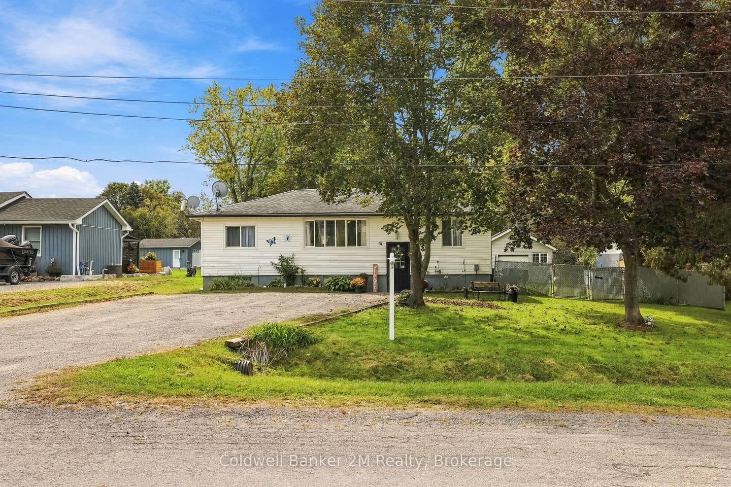 31 Johnston Street, Georgina, ON L0E 1N0