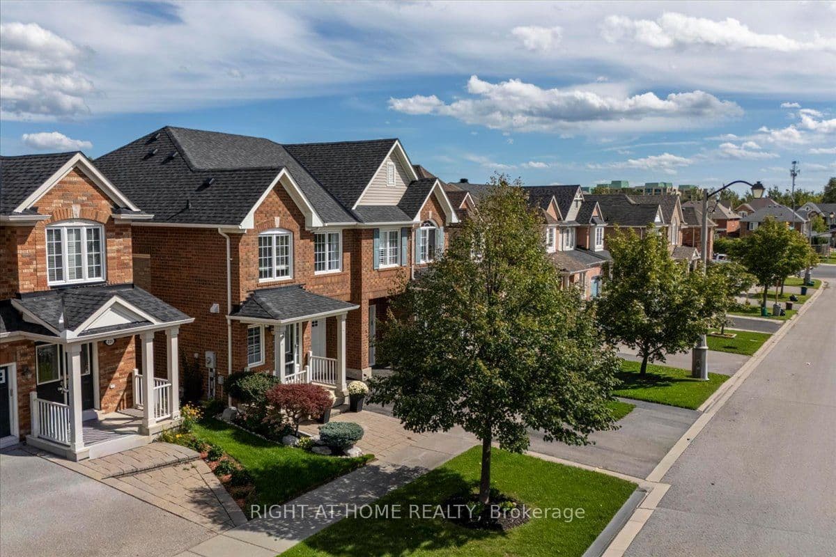 235 Weldon Road, Whitchurch-Stouffville, ON L4A 0A4