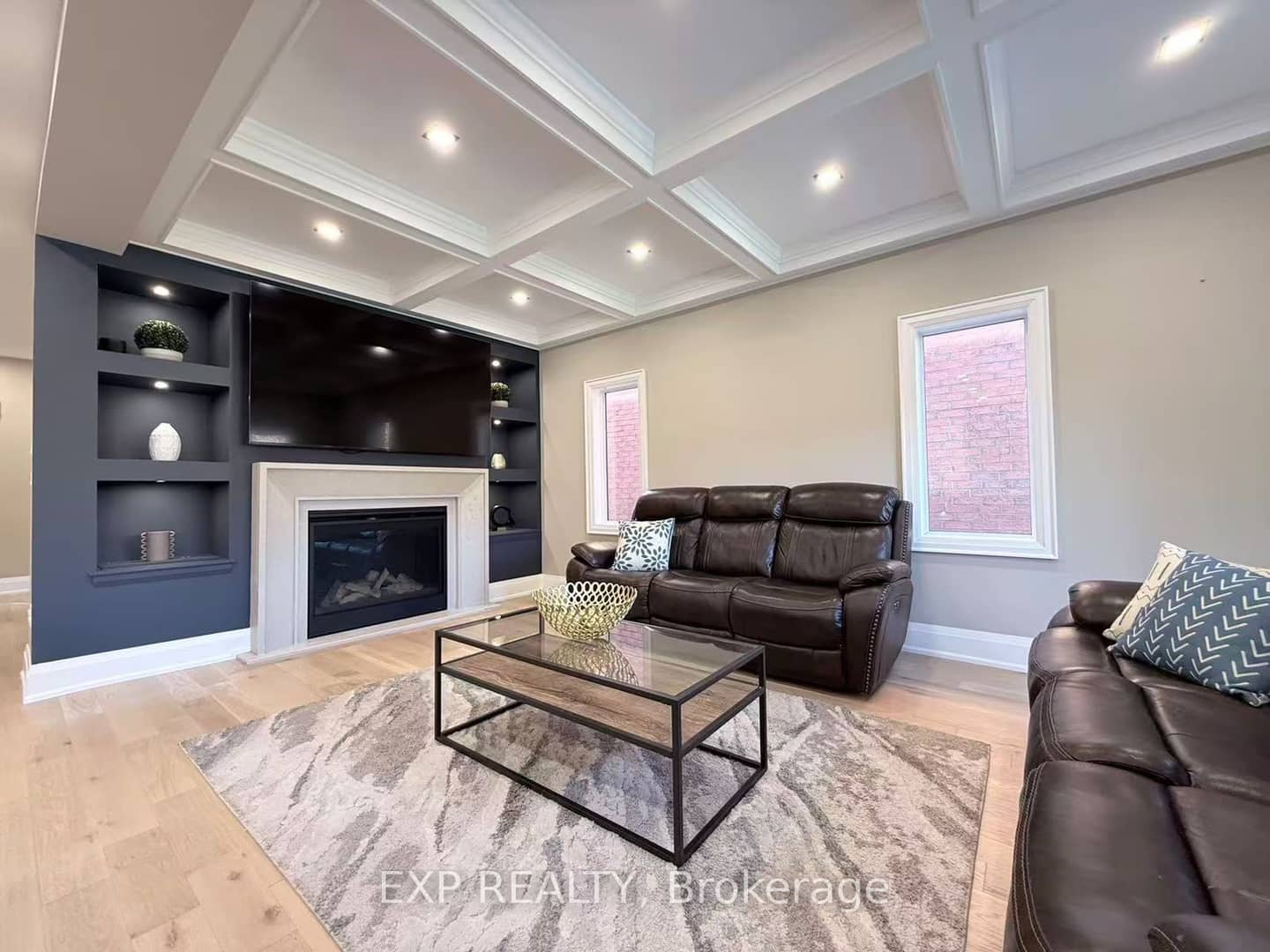 779 Mclaren Street, Newmarket, ON L3Y 8H3
