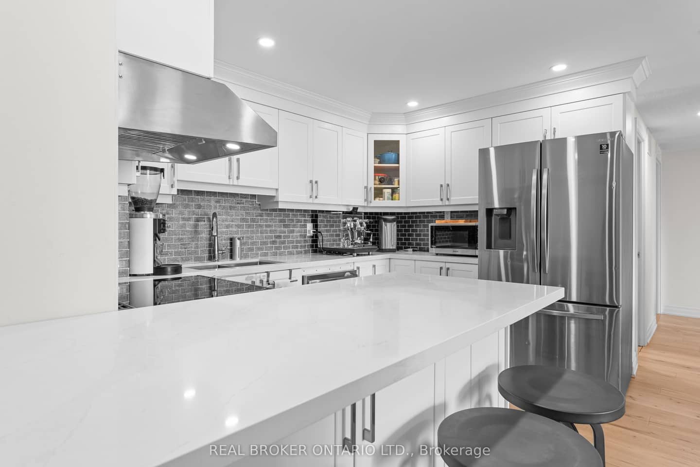 99 Cameron Street 502, Toronto, ON M5T 3A2