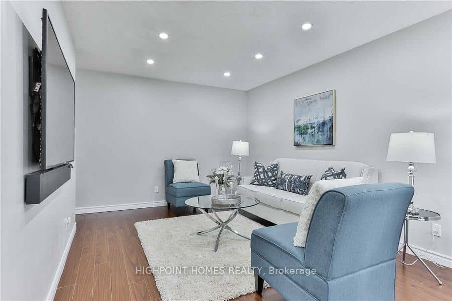 50 Verne Crescent 49, Toronto, ON M1B 2X1