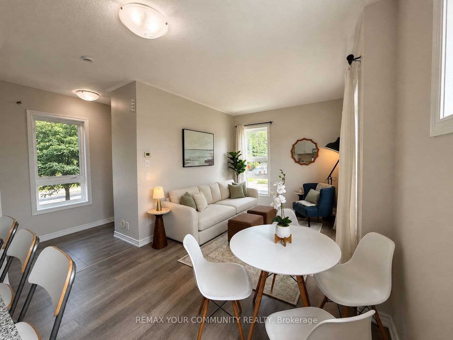 90 Caledonia Park Road 2, Toronto, ON M6H 0B1