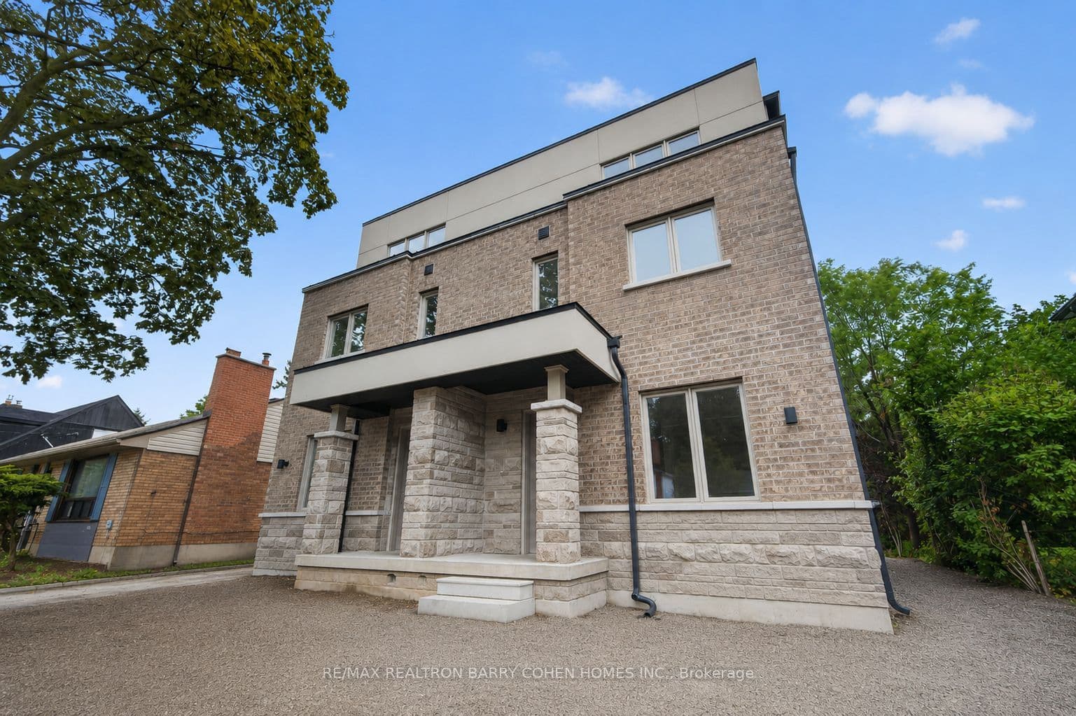 36 Luverne Avenue, Toronto, ON M3H 1R6