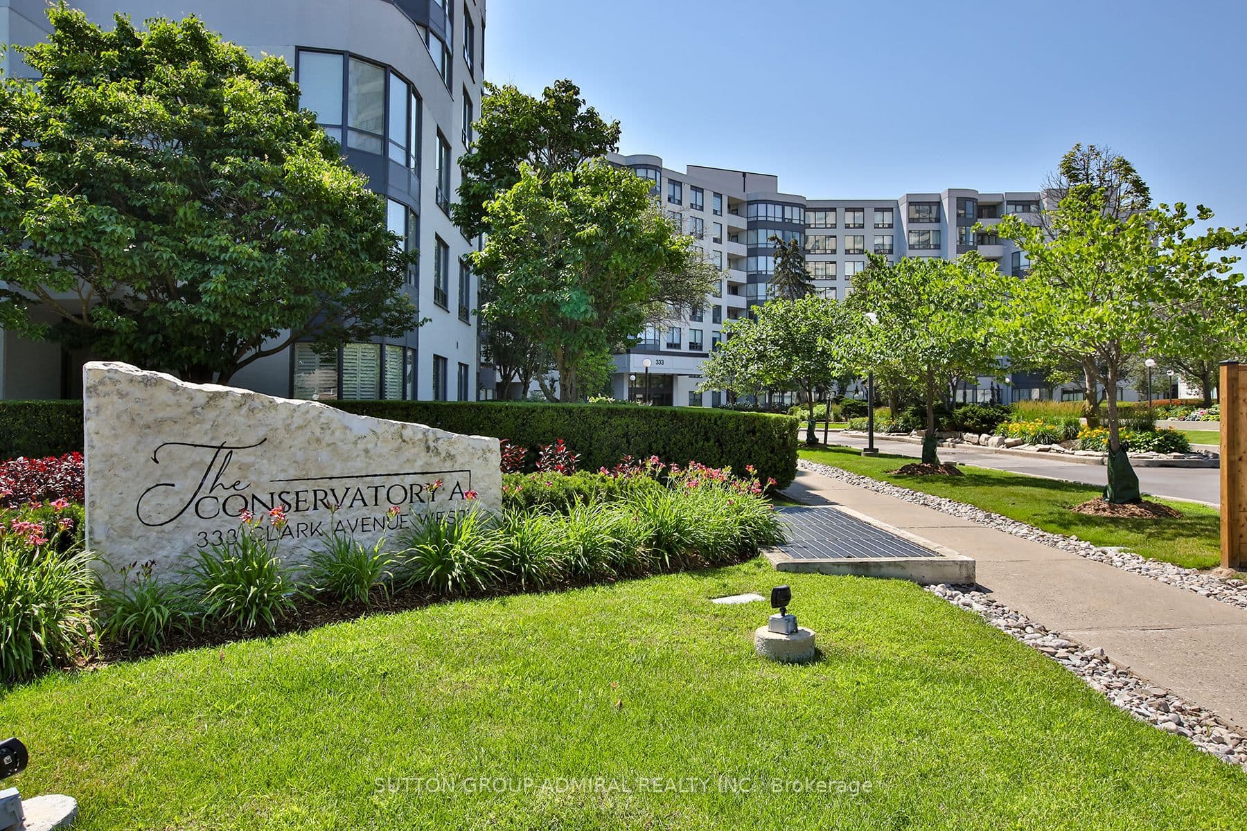333 Clark Avenue W 106, Vaughan, ON L4J 7K4