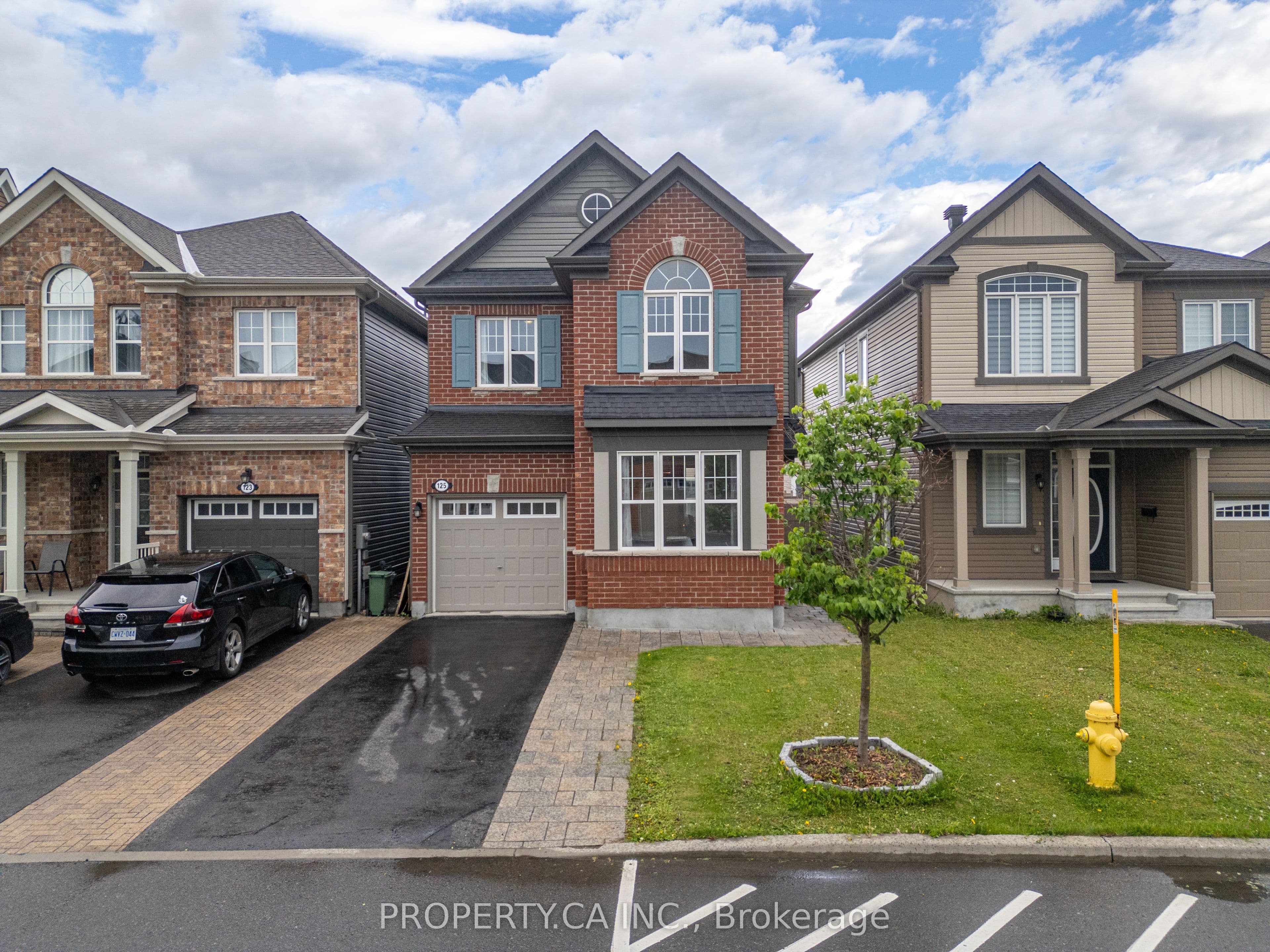 125 Sweetvalley Drive, Orleans - Cumberland and Area, ON K4A 1A4