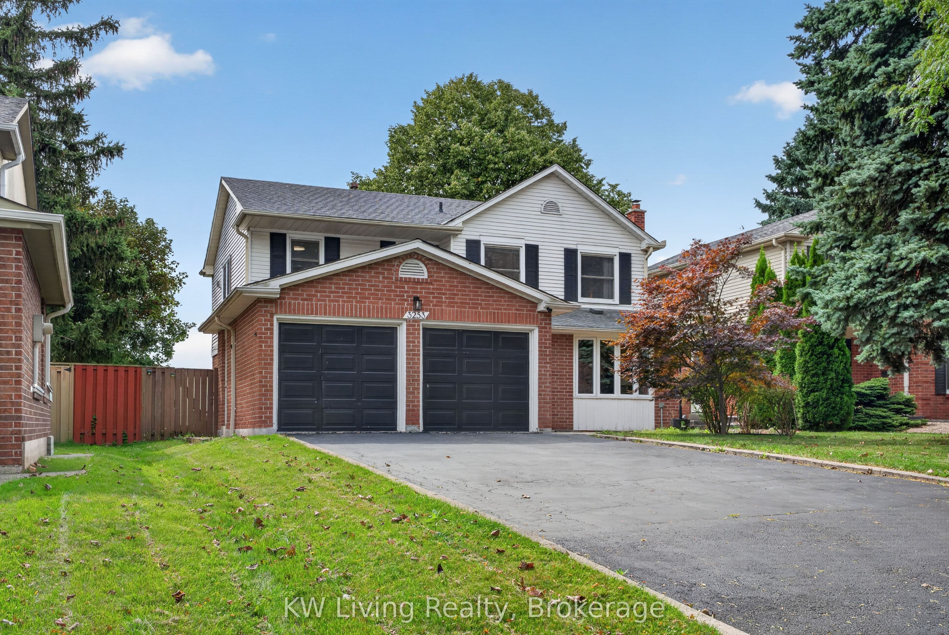 3253 Sir Johns Homestead S, Mississauga, ON L5L 2N7