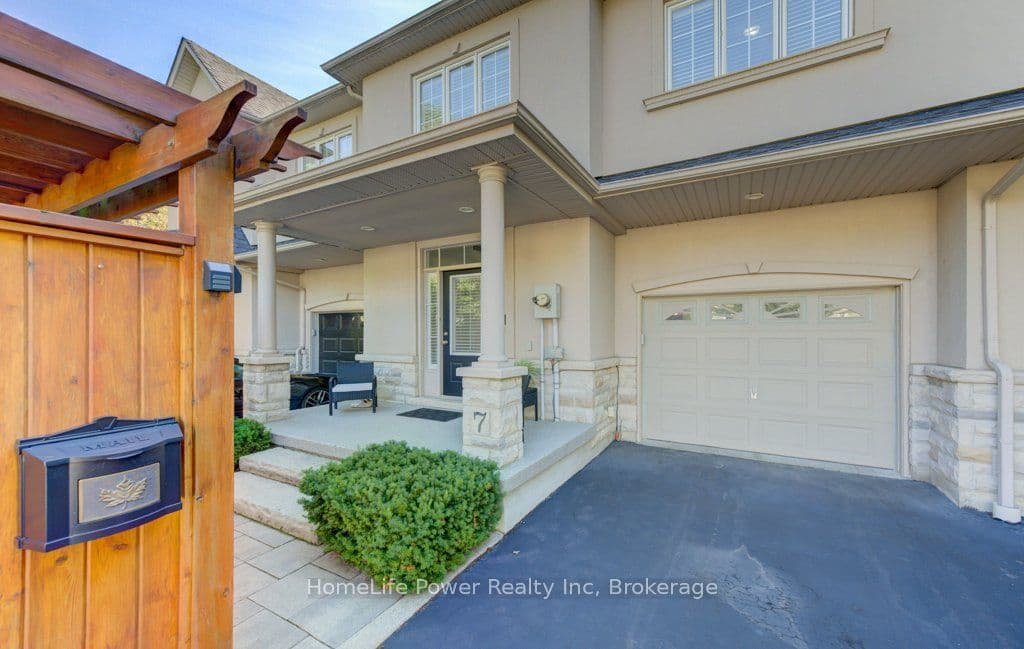 455 Claridge Road 7, Burlington, ON L7N 2S1
