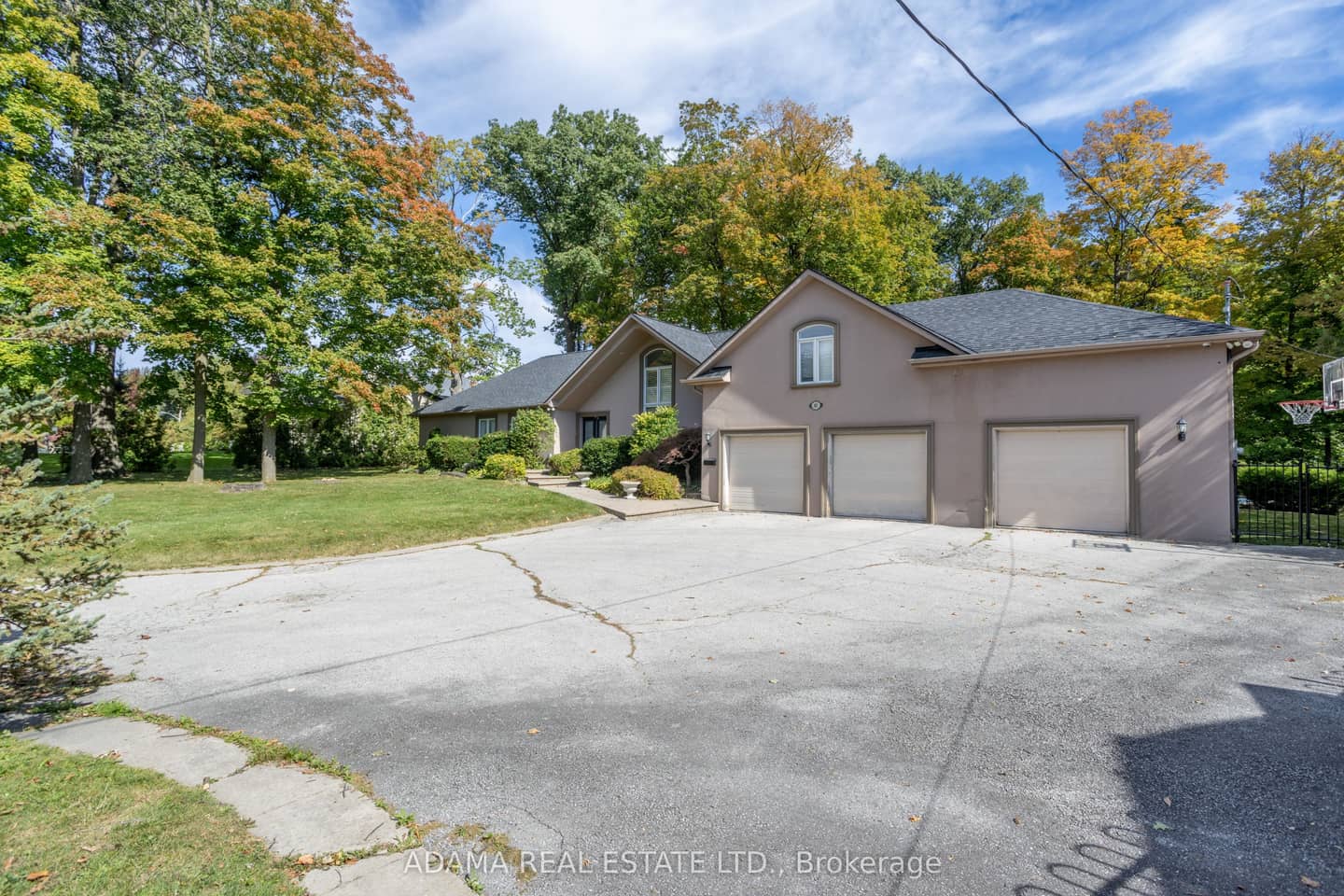 85 Sylvan Brook Avenue, Vaughan, ON L4L 2M1