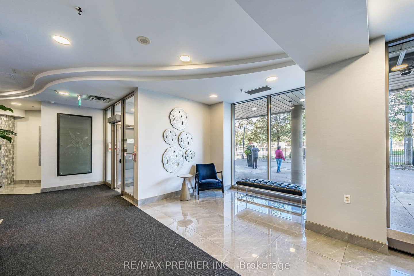 200 Burnhamthorpe Road E 603, Mississauga, ON L5A 4L4