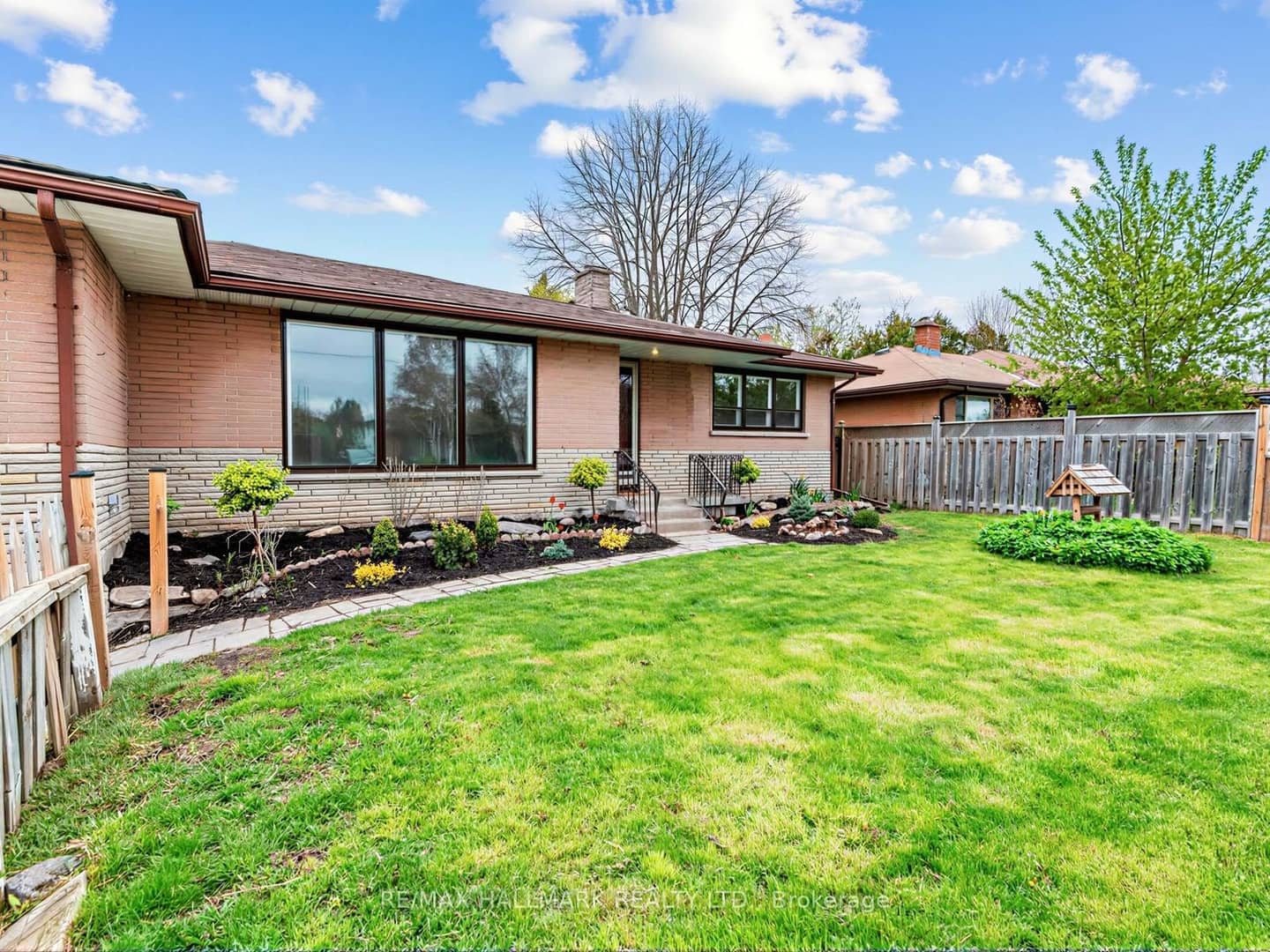 504 Wilson Road S, Oshawa, ON L1H 6C9