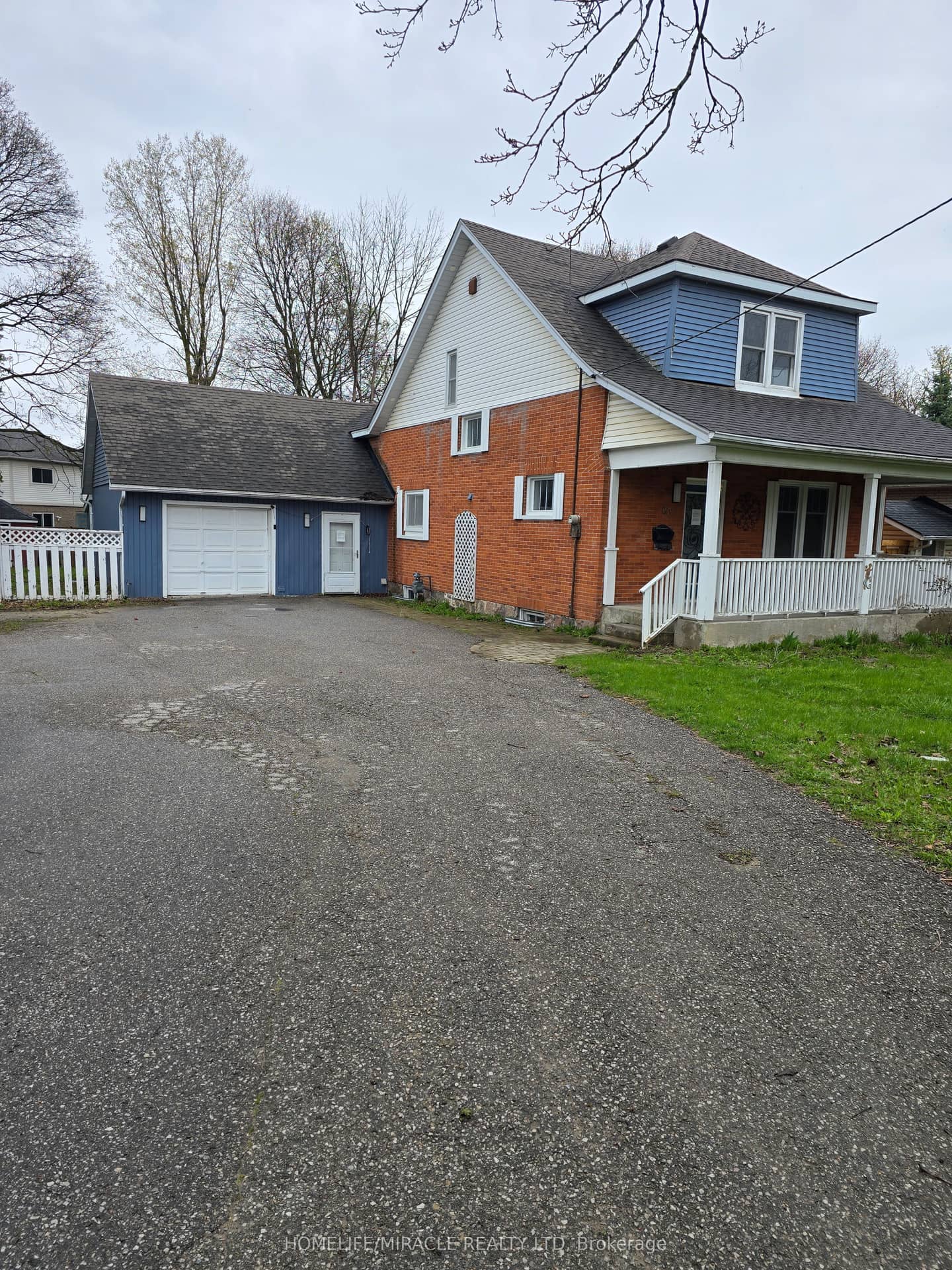 83 Liberty Street N, Clarington, ON L1C 2L8