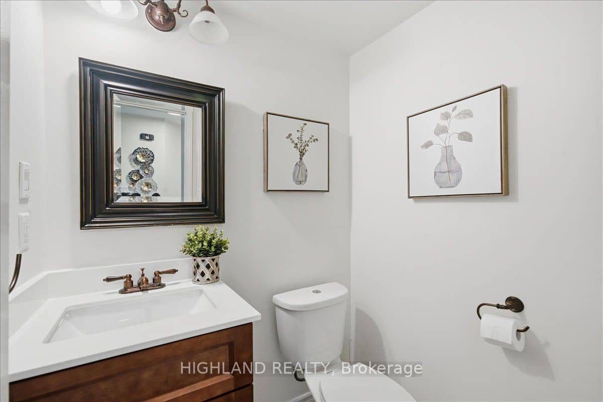 3362 Bobwhite Mews, Mississauga, ON L5N 6E7