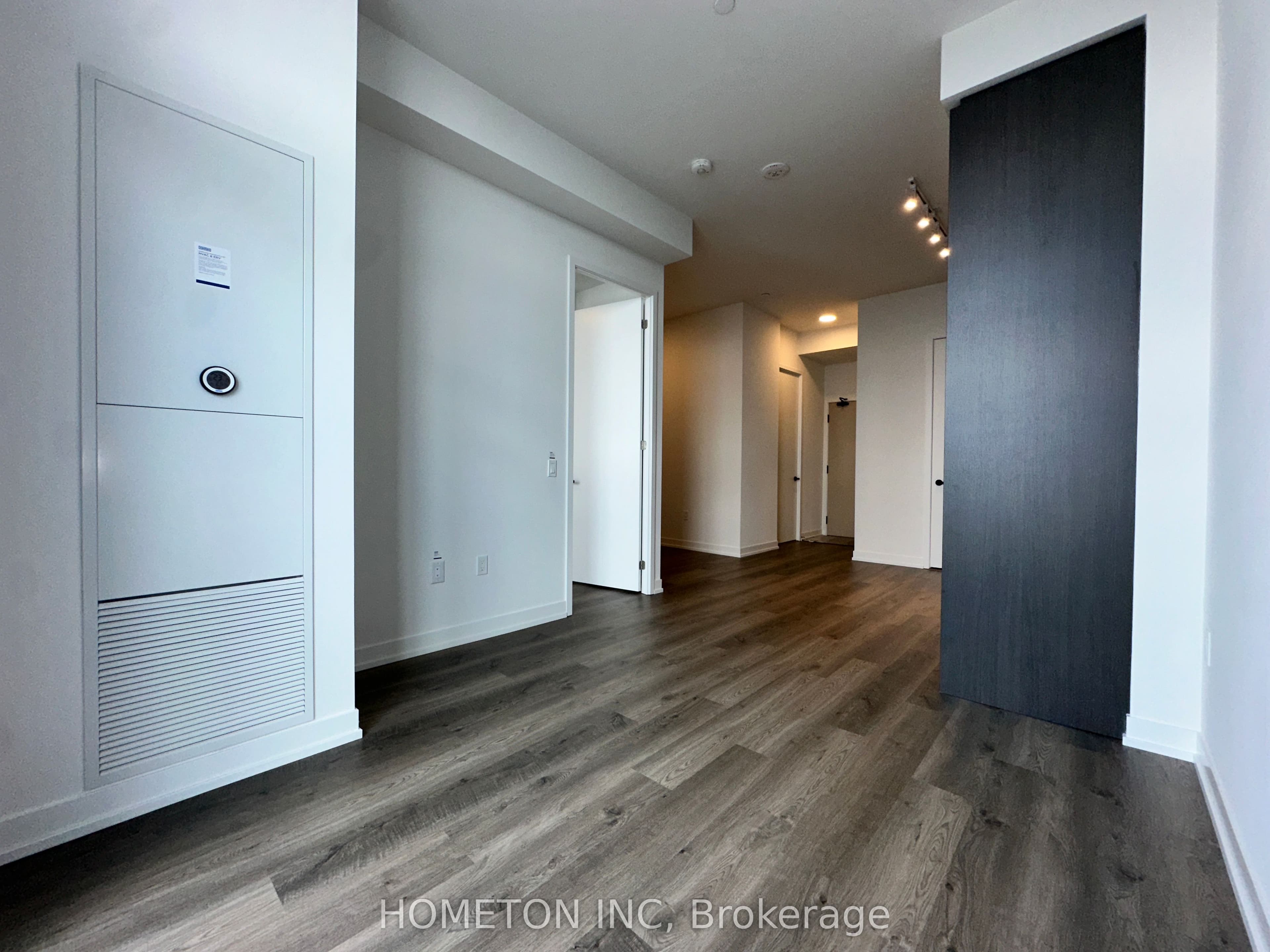 195 Commerce Street 2110, Vaughan, ON L4K 0P9
