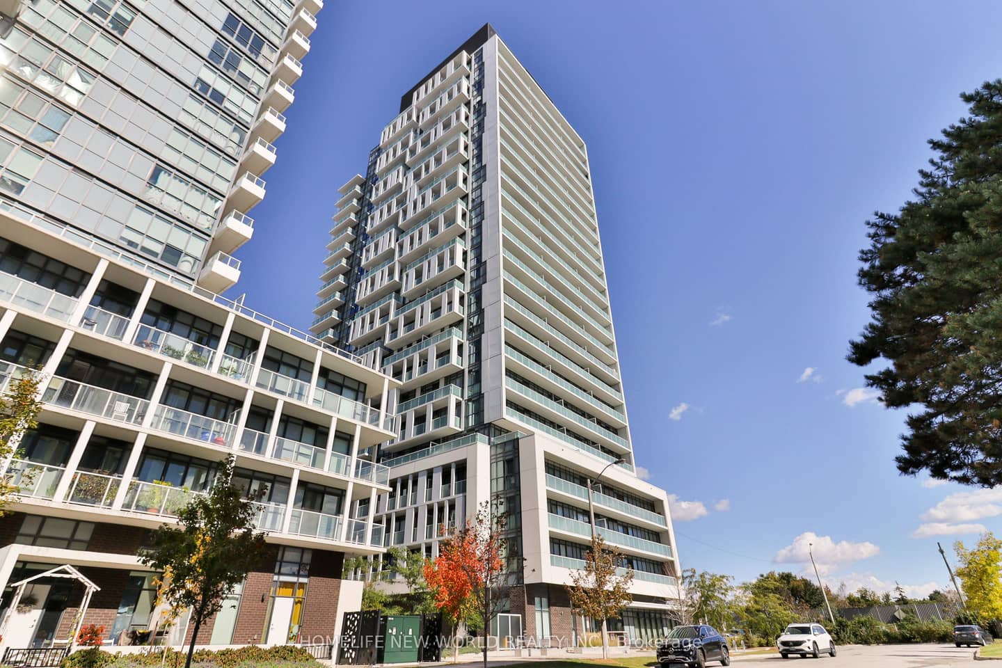 188 Fairview Mall Drive 215, Toronto, ON M2J 0H7