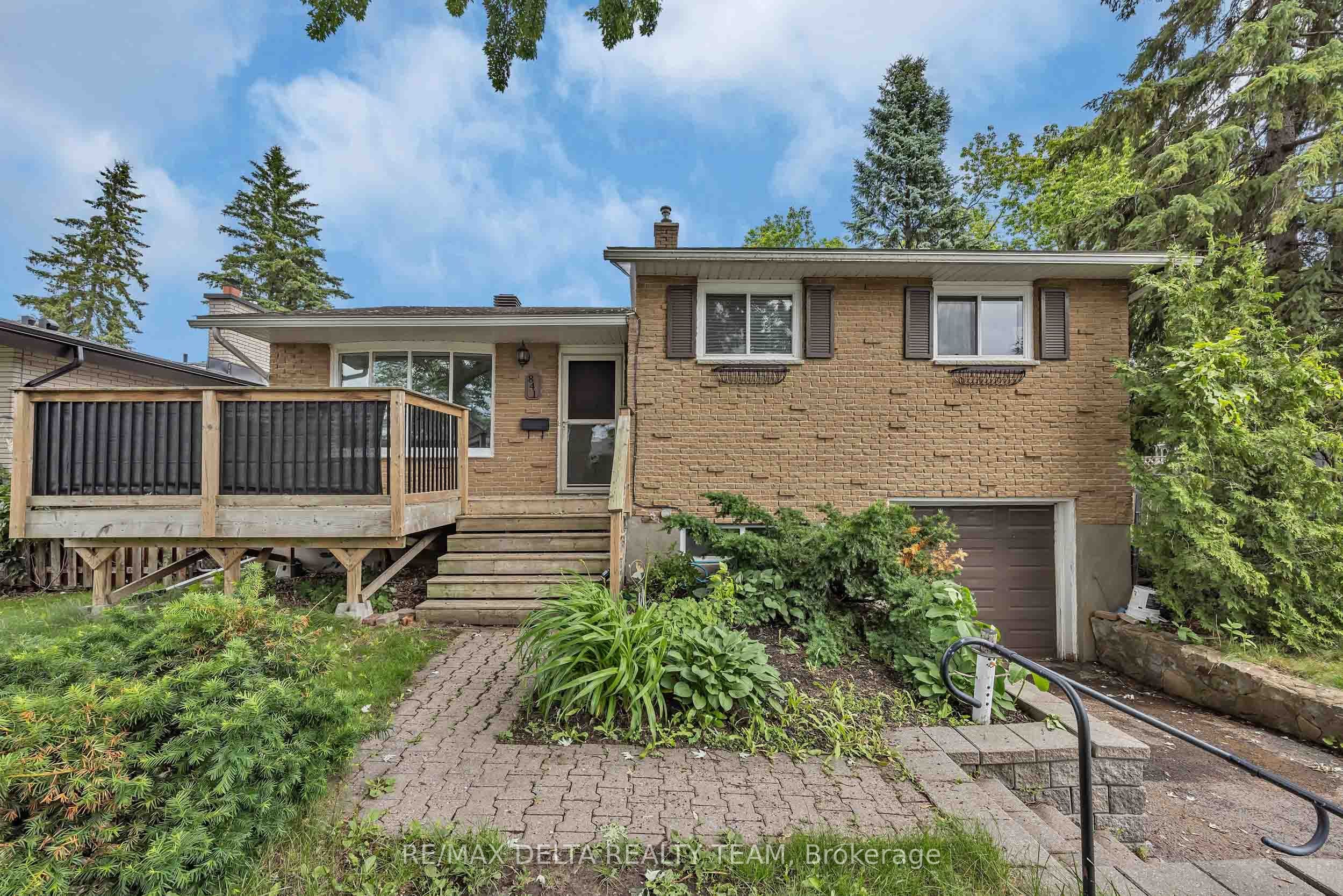 841 Balsam Drive, Orleans - Cumberland and Area, ON K1E 1B8