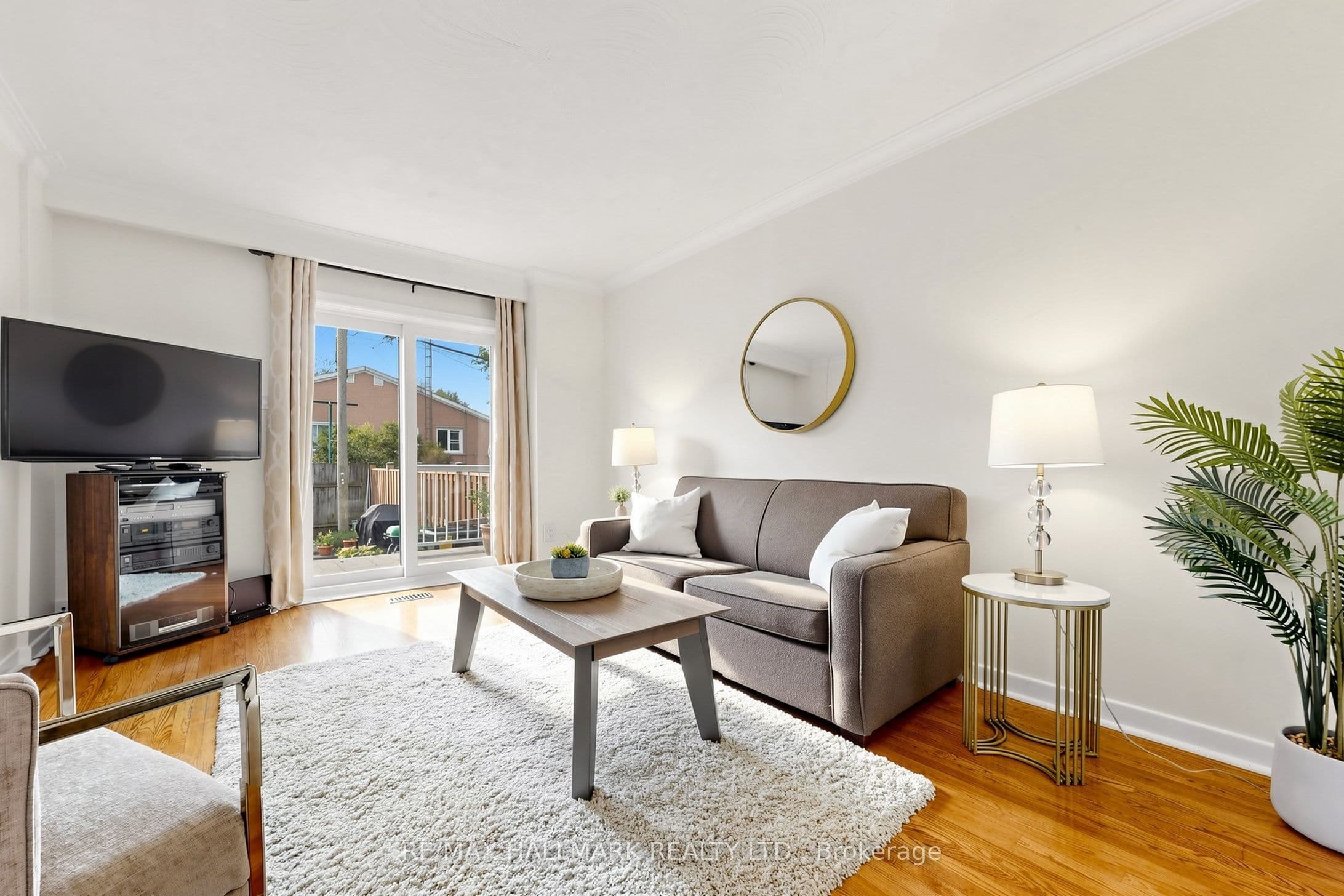 96B Laurel Avenue, Toronto, ON M1K 3J9