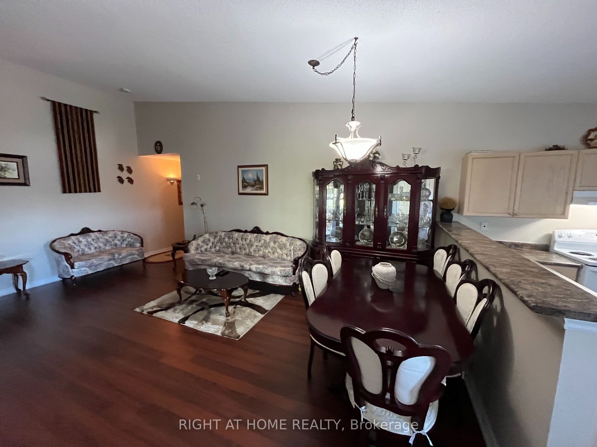 1487 Maple Avenue 401, Milton, ON L6T 0B7