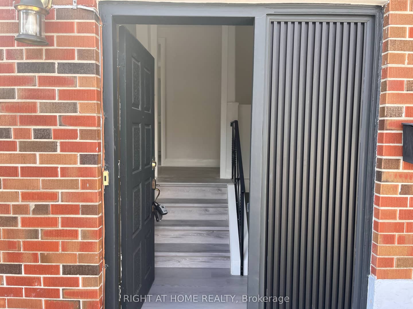 32 Brimorton Drive, Toronto, ON M1P 3Y9